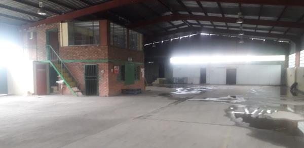 700  m² Industrial space
