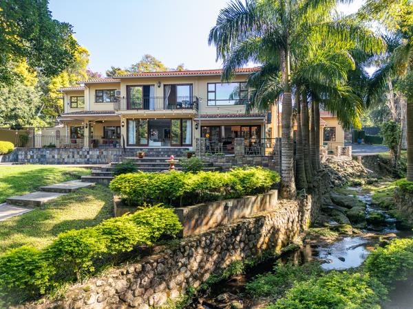 6 Bedroom House