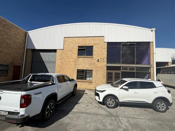 532 m² Industrial space