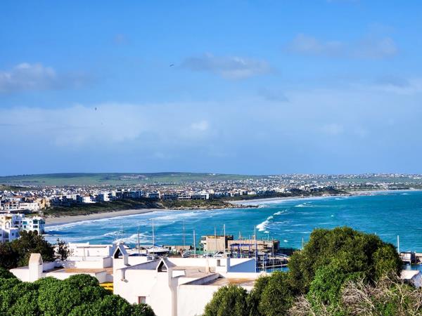 631 m² Land