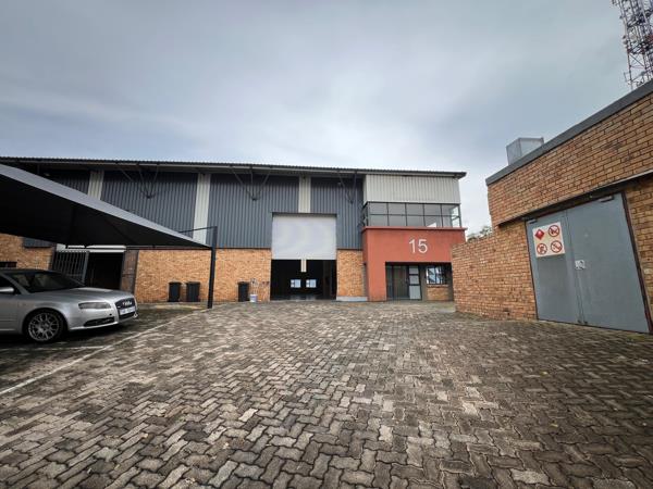 561 m² Industrial space