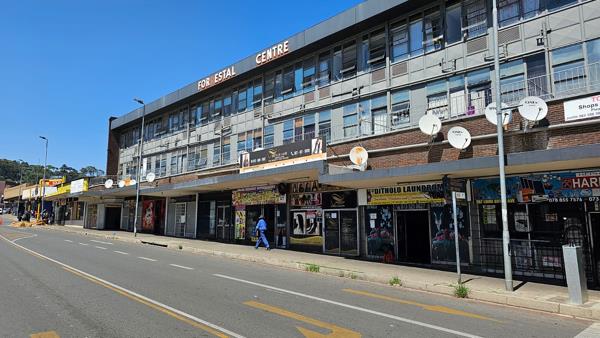 75  m² Retail Space