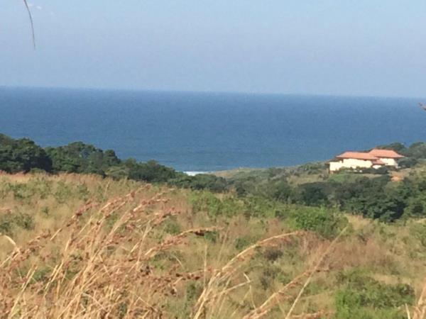 1 561 m² Land