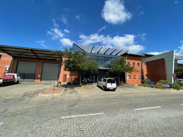 899 m² Industrial space