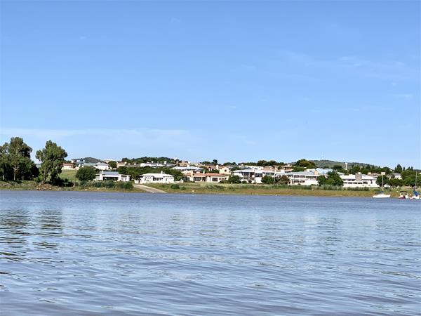 1 154 m² Land