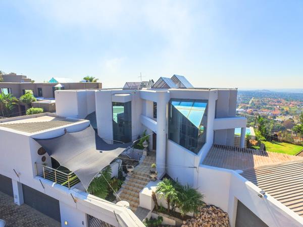 6 Bedroom House