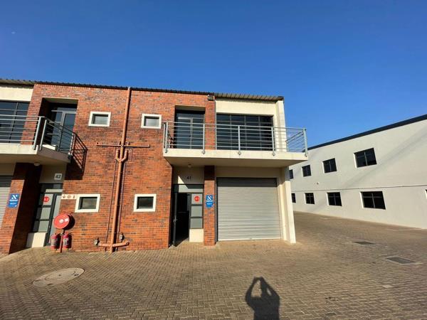 101  m² Industrial space