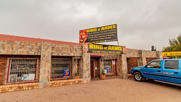 489  m² Commercial space