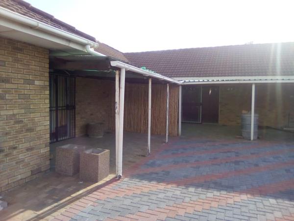 1 Bedroom Garden Cottage