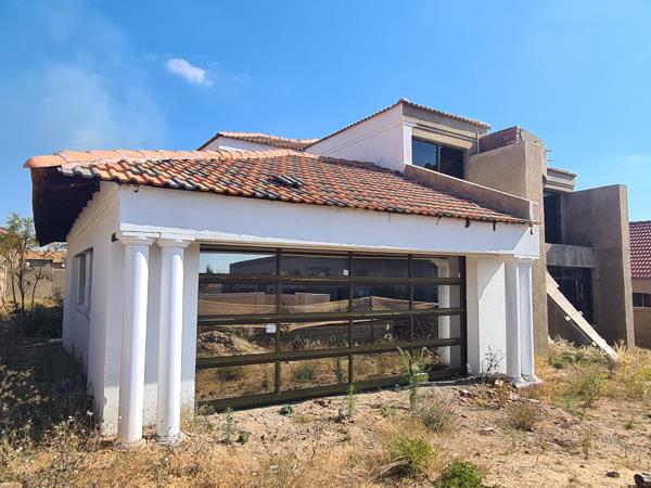 5 Bedroom House