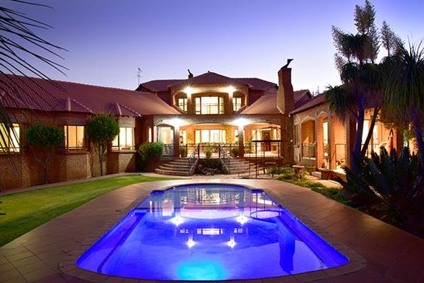 7 Bedroom House