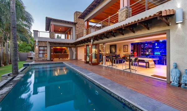 6 Bedroom House
