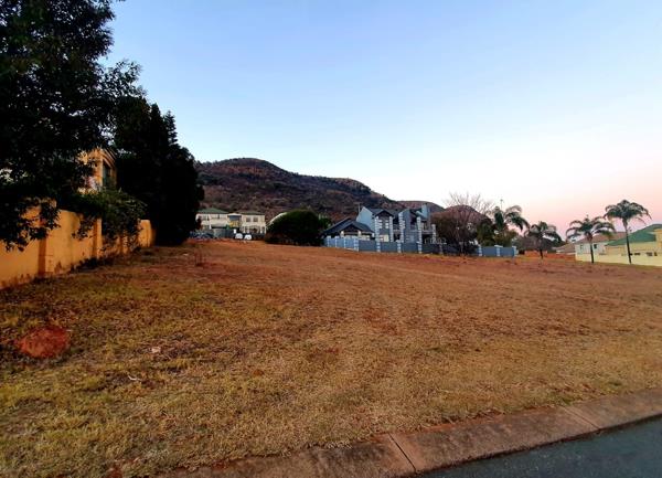 884 m² Land