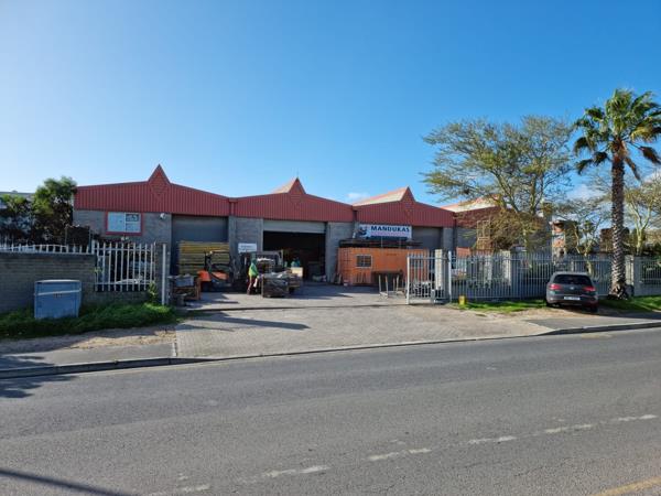 1 250  m² Industrial space