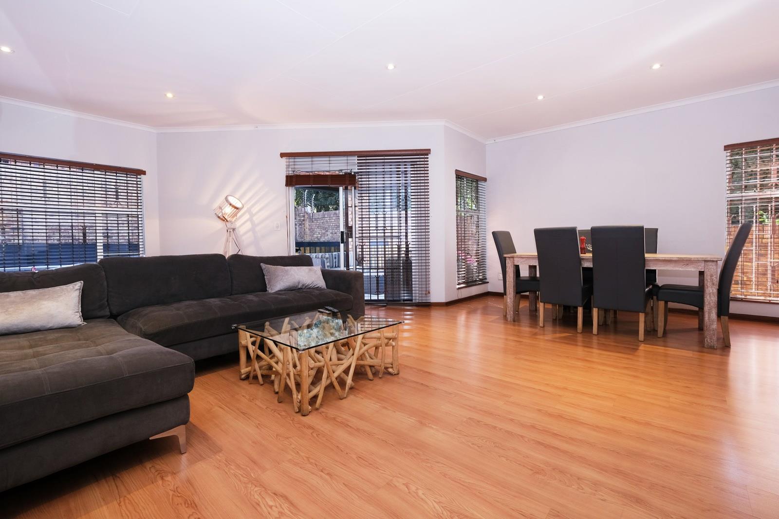 House in Morningside - View 3
