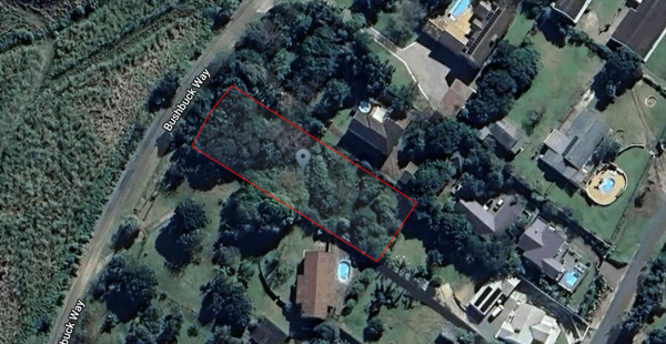 1 911 m² Land
