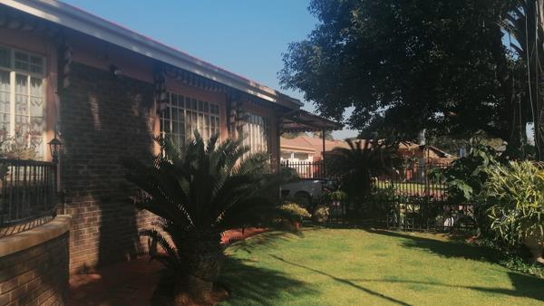 6 Bedroom House