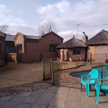 2 Bedroom Garden Cottage