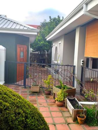 0.5 Bedroom Garden Cottage