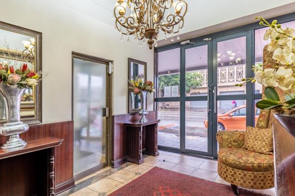 1 000  m² Commercial space