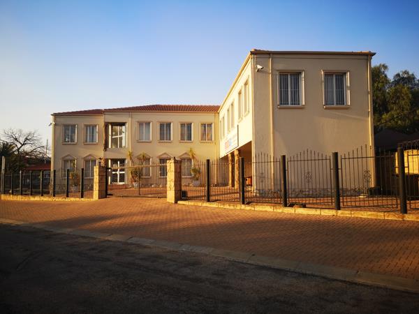 440 m² Commercial space