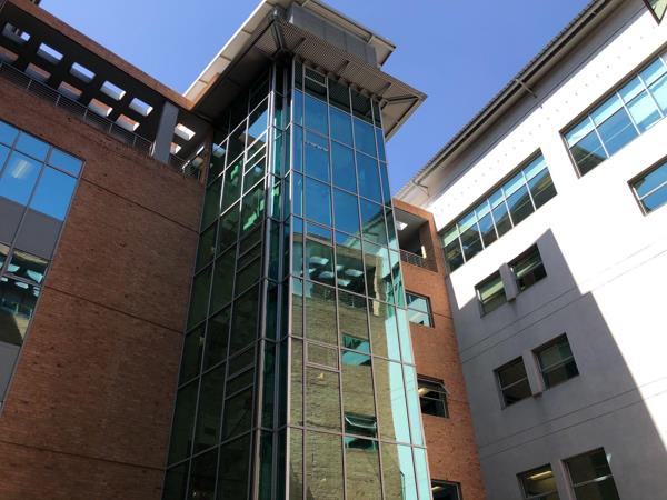 15 571.2  m² Commercial space