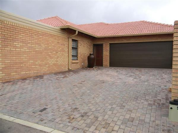 3 Bedroom Townhouse