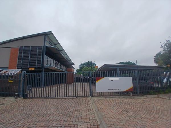 1 000 m² Commercial space