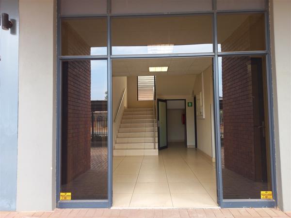 1 000 m² Commercial space