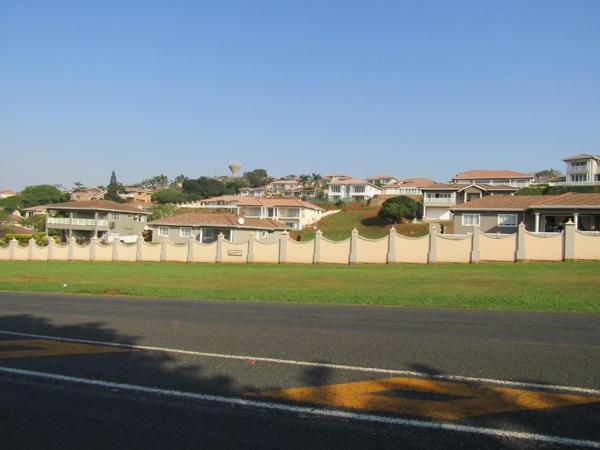 688 m² Land
