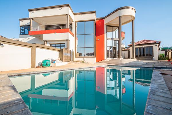 5 Bedroom House