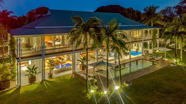 6 Bedroom House