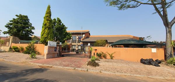 18 Bedroom House