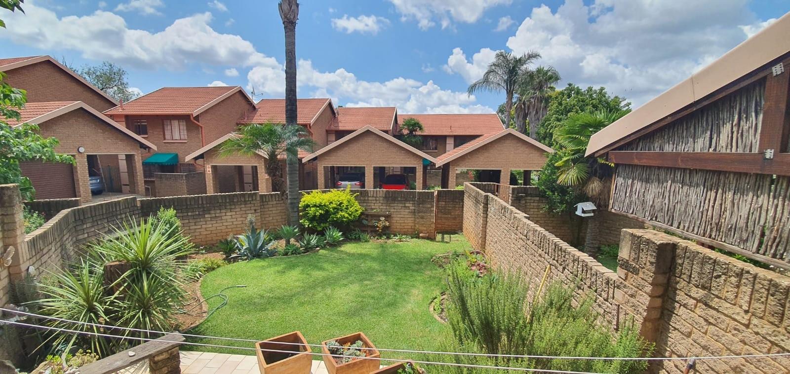 2 Bedroom Duplex in Moreleta Park