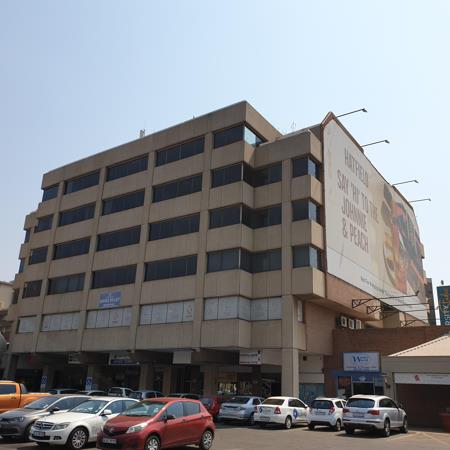 495 m² Commercial space