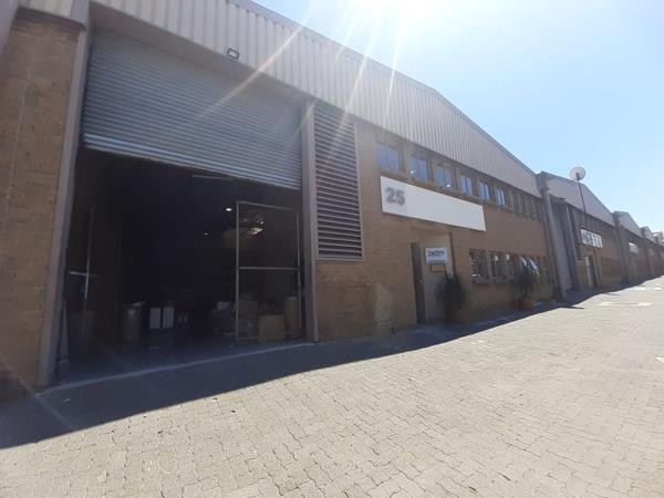 331 m² Industrial space