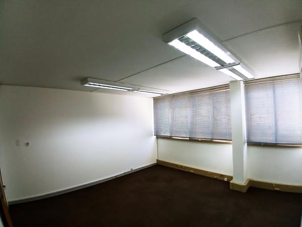 24.7  m² Office Space