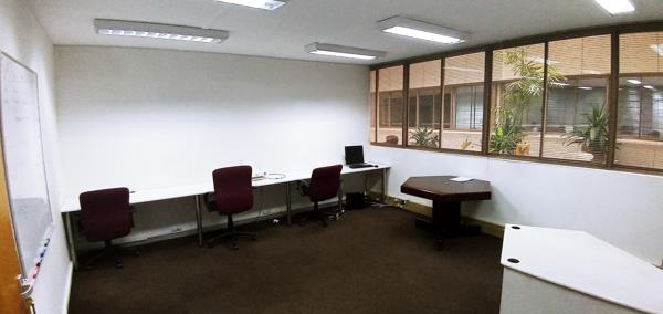 34  m² Office Space