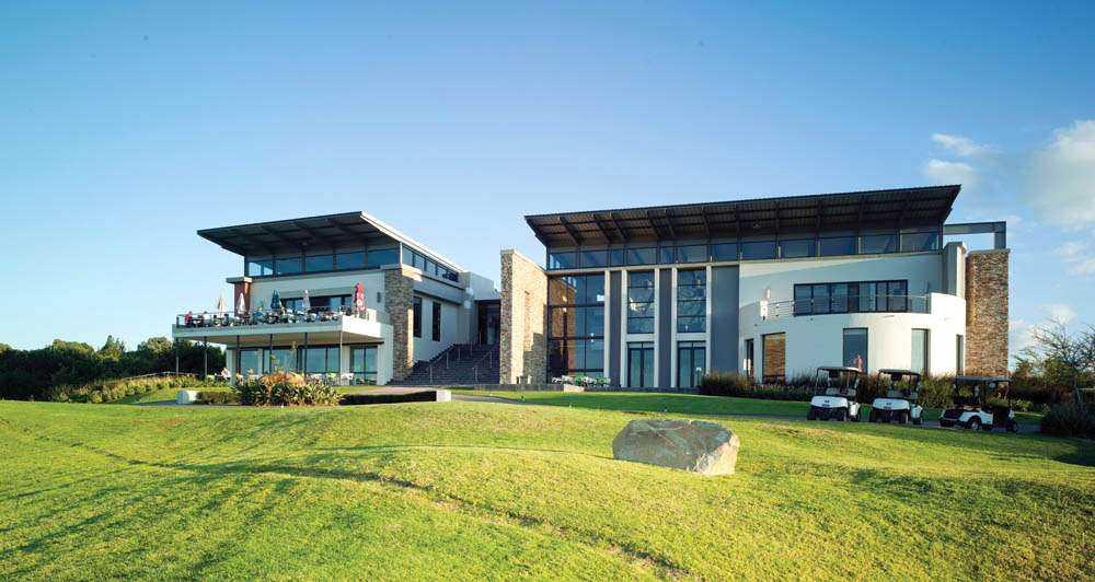 2 Bedroom Apartment in Jackal Creek Golf Estate