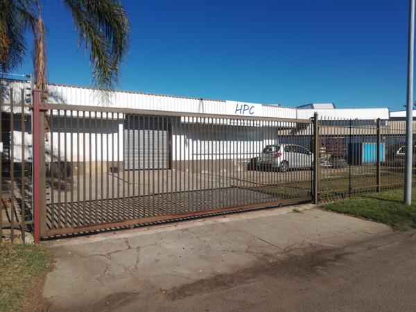 350 m² Commercial space