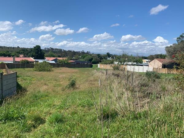 704 m² Land