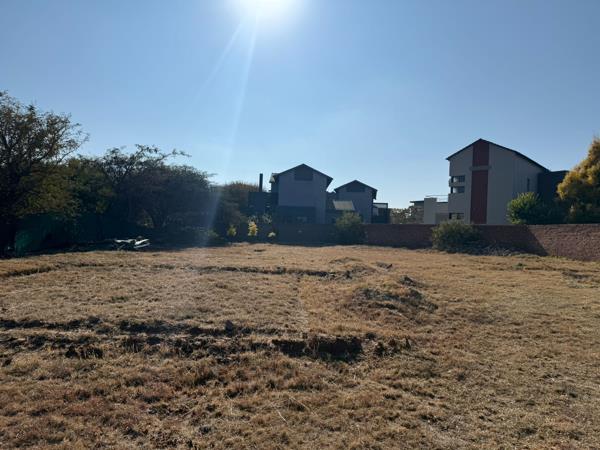 826 m² Land