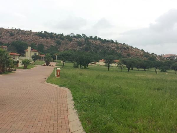 599 m² Land