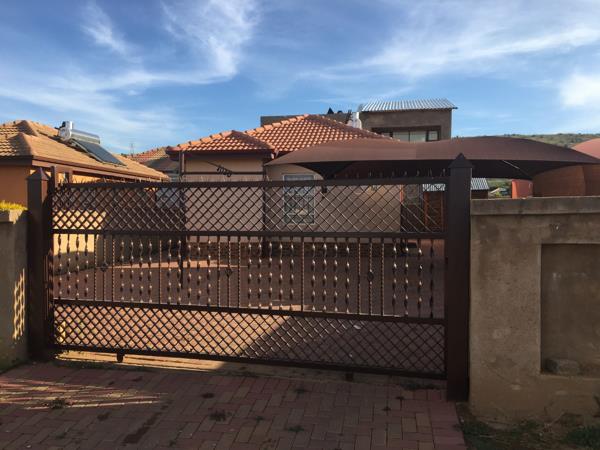 2 Bedroom House