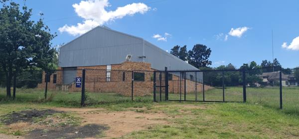 8 565 m² Smallholding