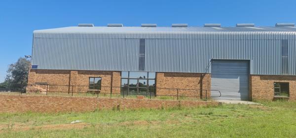 8 565 m² Smallholding