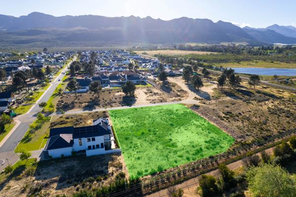 3 127 m² Land
