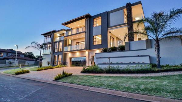 6 Bedroom House