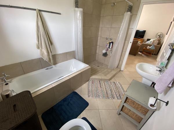 2 Bedroom Flat in Lanseria