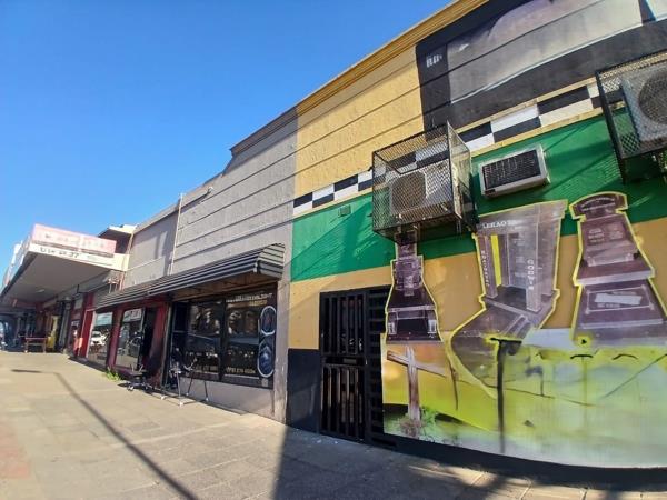 966 m² Commercial space